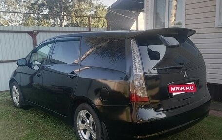 Mitsubishi Grandis, 2004 год, 800 000 рублей, 4 фотография