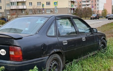 Opel Vectra A, 1989 год, 75 000 рублей, 3 фотография