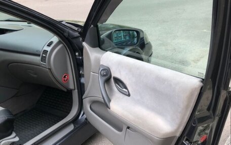 Renault Laguna II, 2001 год, 520 000 рублей, 16 фотография