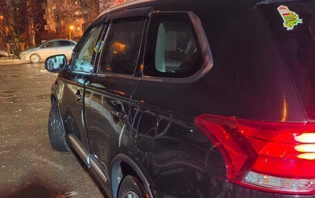 Mitsubishi Outlander III рестайлинг 3, 2019 год, 2 200 000 рублей, 8 фотография