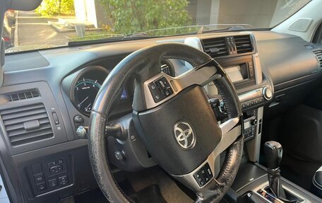 Toyota Land Cruiser Prado 150 рестайлинг 2, 2012 год, 2 400 000 рублей, 4 фотография