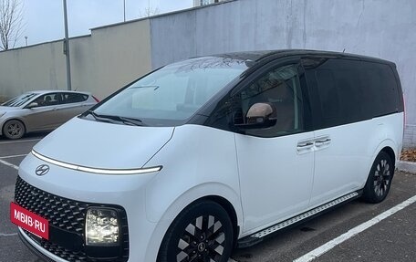 Hyundai Staria, 2021 год, 4 900 000 рублей, 2 фотография