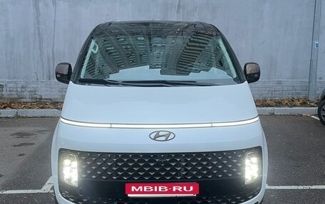 Hyundai Staria, 2021 год, 4 900 000 рублей, 3 фотография