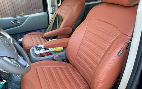 Hyundai Staria, 2021 год, 4 900 000 рублей, 22 фотография