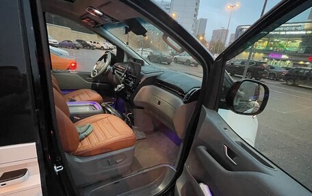 Hyundai Staria, 2021 год, 4 900 000 рублей, 33 фотография