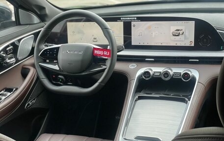 CheryExeed TXL, 2024 год, 3 800 000 рублей, 9 фотография