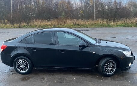 Chevrolet Cruze II, 2010 год, 650 000 рублей, 4 фотография