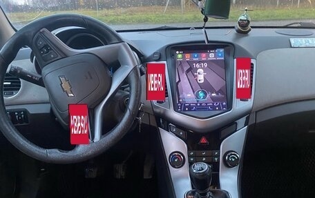 Chevrolet Cruze II, 2010 год, 650 000 рублей, 9 фотография