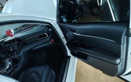 Toyota Camry, 2019 год, 3 100 000 рублей, 8 фотография