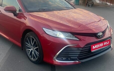 Toyota Camry, 2021 год, 3 550 000 рублей, 1 фотография