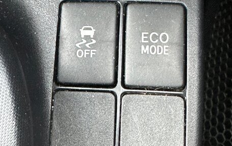 Toyota iQ, 2008 год, 620 000 рублей, 22 фотография