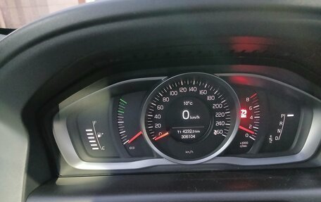 Volvo XC60 II, 2017 год, 1 650 000 рублей, 4 фотография