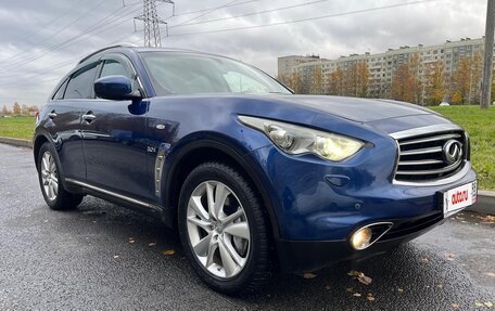 Infiniti QX70, 2015 год, 1 990 000 рублей, 2 фотография