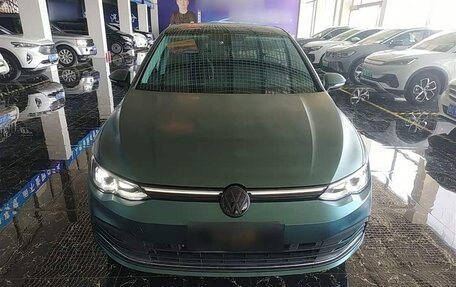 Volkswagen Golf VIII, 2021 год, 1 670 000 рублей, 2 фотография