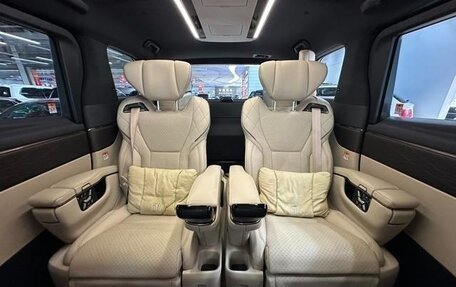 Toyota Vellfire, 2023 год, 9 000 000 рублей, 12 фотография