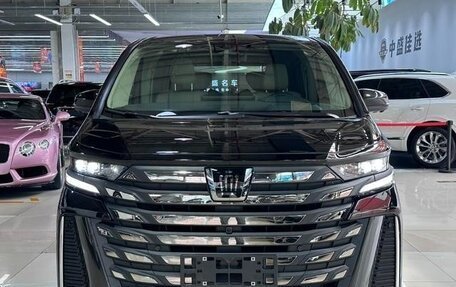 Toyota Vellfire, 2023 год, 9 000 000 рублей, 3 фотография