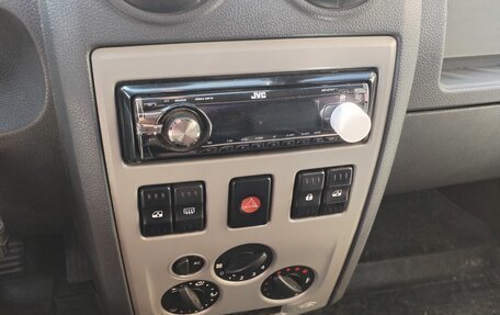 Renault Logan I, 2007 год, 170 000 рублей, 1 фотография