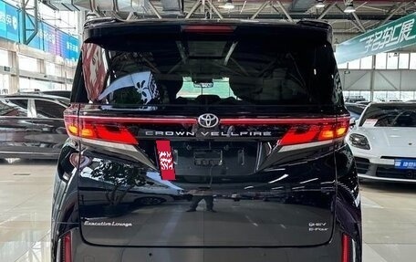 Toyota Vellfire, 2023 год, 9 000 000 рублей, 4 фотография
