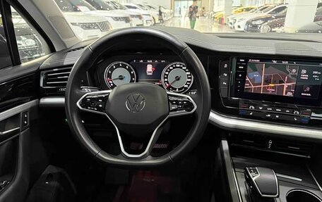 Volkswagen Touareg III, 2022 год, 3 760 000 рублей, 12 фотография