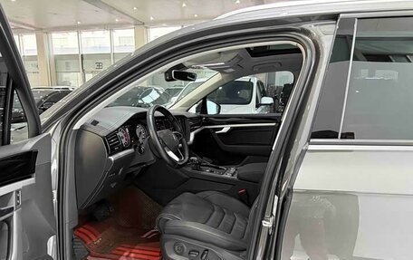 Volkswagen Touareg III, 2022 год, 3 760 000 рублей, 6 фотография