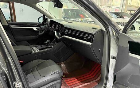 Volkswagen Touareg III, 2022 год, 3 760 000 рублей, 8 фотография