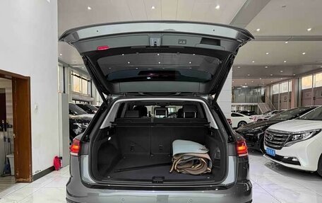 Volkswagen Touareg III, 2022 год, 3 760 000 рублей, 19 фотография