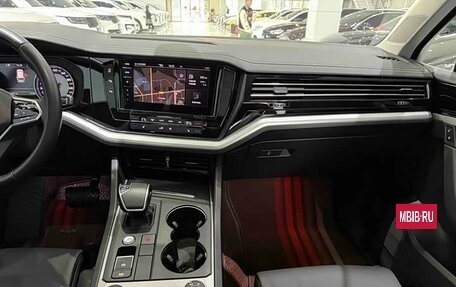 Volkswagen Touareg III, 2022 год, 3 760 000 рублей, 13 фотография