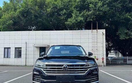 Volkswagen Touareg III, 2022 год, 4 400 000 рублей, 2 фотография