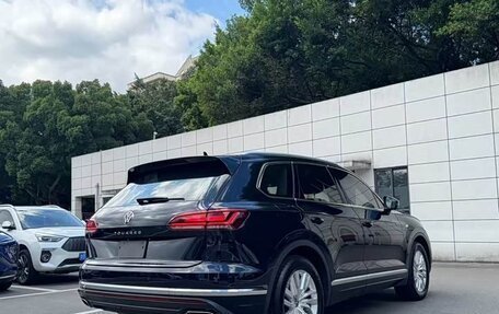 Volkswagen Touareg III, 2022 год, 4 400 000 рублей, 8 фотография