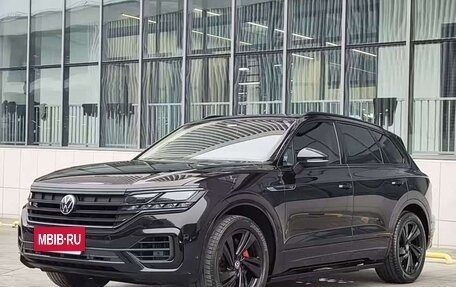 Volkswagen Touareg III, 2022 год, 4 400 000 рублей, 10 фотография