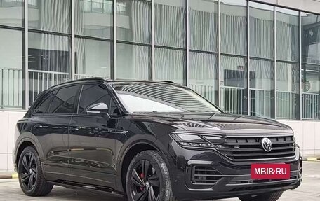 Volkswagen Touareg III, 2022 год, 4 670 000 рублей, 3 фотография