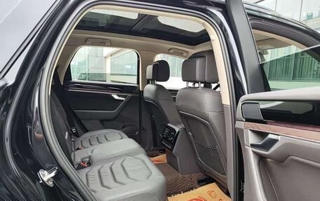 Volkswagen Touareg III, 2022 год, 4 670 000 рублей, 13 фотография