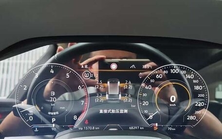 Volkswagen Touareg III, 2022 год, 4 670 000 рублей, 9 фотография