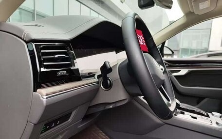 Volkswagen Touareg III, 2022 год, 4 670 000 рублей, 16 фотография