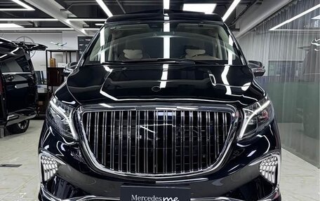 Mercedes-Benz V-Класс, 2022 год, 11 272 229 рублей, 2 фотография