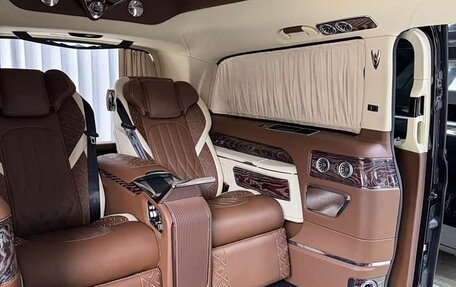 Mercedes-Benz V-Класс, 2022 год, 11 272 229 рублей, 9 фотография