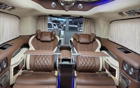 Mercedes-Benz V-Класс, 2022 год, 11 272 229 рублей, 11 фотография