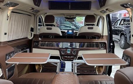 Mercedes-Benz V-Класс, 2022 год, 11 272 229 рублей, 14 фотография