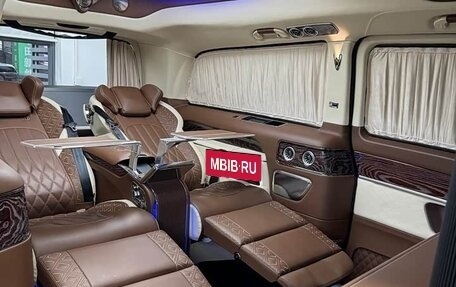 Mercedes-Benz V-Класс, 2022 год, 11 272 229 рублей, 10 фотография