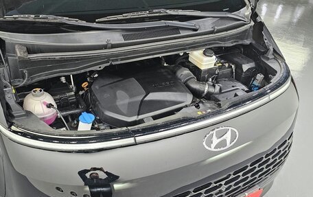 Hyundai Staria, 2022 год, 3 350 000 рублей, 6 фотография