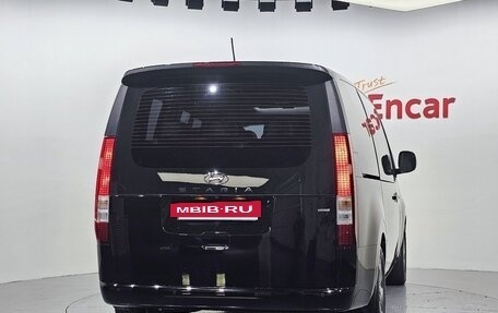 Hyundai Staria, 2022 год, 3 350 000 рублей, 4 фотография