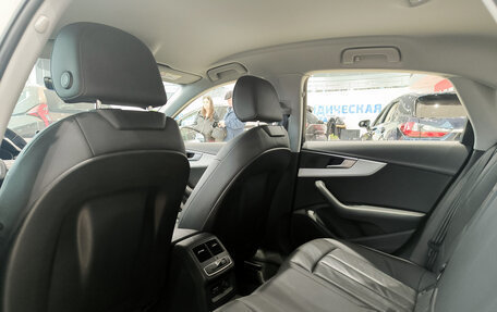 Audi A4, 2019 год, 2 399 000 рублей, 15 фотография