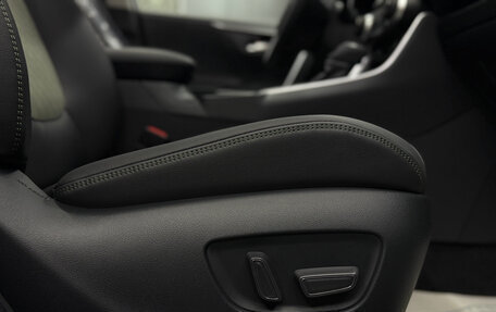 Toyota RAV4, 2025 год, 4 190 000 рублей, 13 фотография