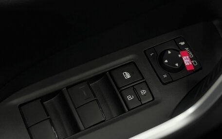 Toyota RAV4, 2025 год, 4 190 000 рублей, 11 фотография