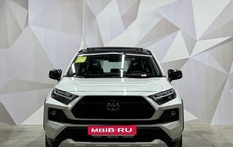 Toyota RAV4, 2025 год, 4 190 000 рублей, 2 фотография