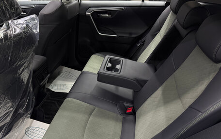 Toyota RAV4, 2025 год, 4 190 000 рублей, 26 фотография