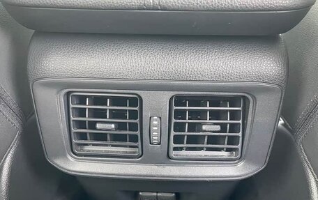 Toyota RAV4, 2021 год, 2 300 000 рублей, 20 фотография