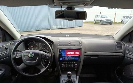 Skoda Octavia, 2011 год, 745 000 рублей, 17 фотография