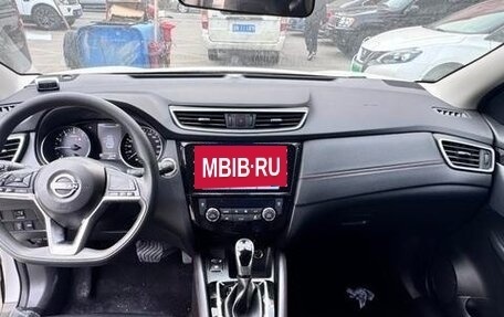 Nissan Qashqai, 2022 год, 1 850 000 рублей, 6 фотография