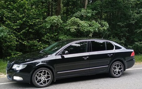 Skoda Superb III рестайлинг, 2008 год, 1 250 000 рублей, 2 фотография